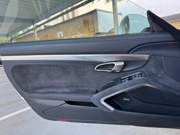 Porsche Cayman GTS pdk 1 main réservé – Image 20