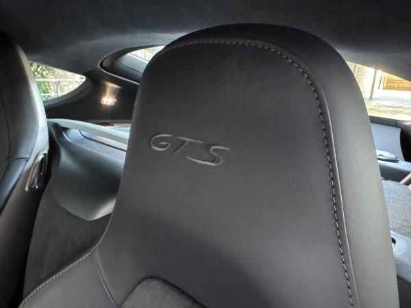 Porsche Cayman GTS pdk 1 main réservé – Image 25