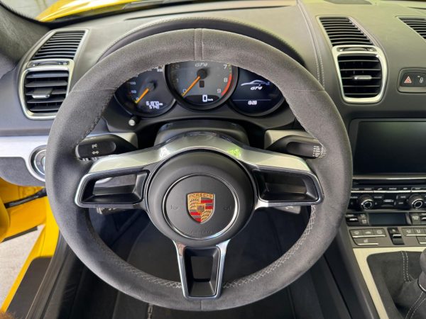 Porsche Cayman 981 GT4 – Image 10