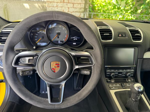 Porsche Cayman 981 GT4 – Image 38